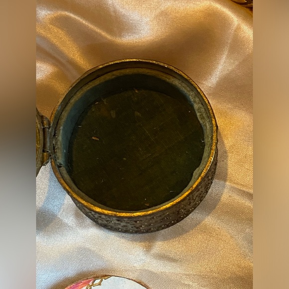 MAKE AN OFFER 🍒 Victorian French Box #9588 - Picture 5 of 8